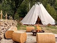 TEEPEE Mostiště